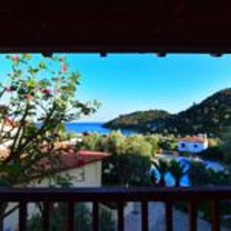 Aparthotel Limnionas Bay Village